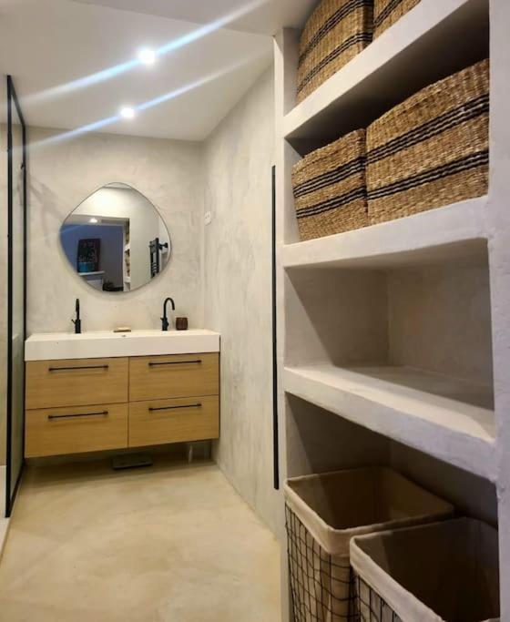 T4 Renove, Clim, Internet & Netflix, Tout Confort Marseilles Exterior foto